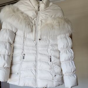 Laundry By Shelli Segal Cream Fur-Trimmed Puffer Jacket